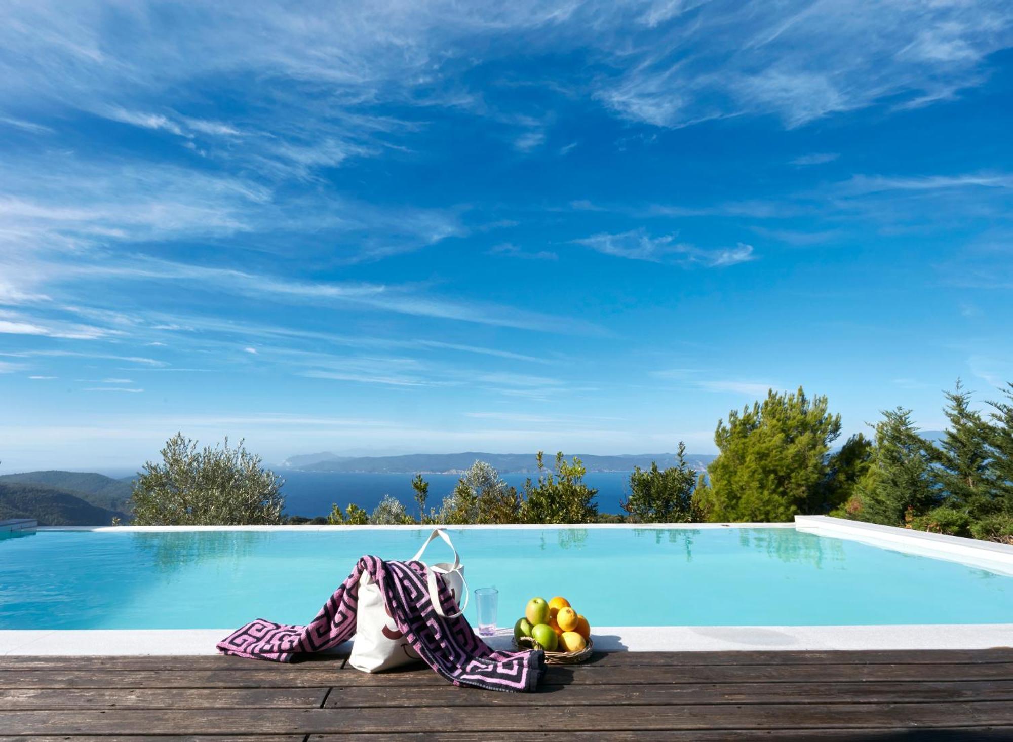 Luxury Villa In Kechria Bagian luar foto